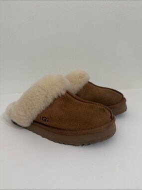 UGG Disquette Slippers Kids Chestnut Suede Sheepskin Size 3